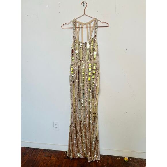 NWT MAC DUGGAL Nude Silver Halter Neck Embellished Detailed Back Metallic Gown 4 - Picture 3 of 16